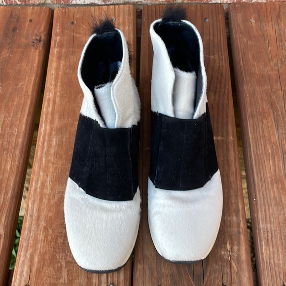 Zero + Maria Cornejo Evi White & Black
Sneakers Boots Size 7 - 7.5, EUR 37.5 - Picture 2 of 11